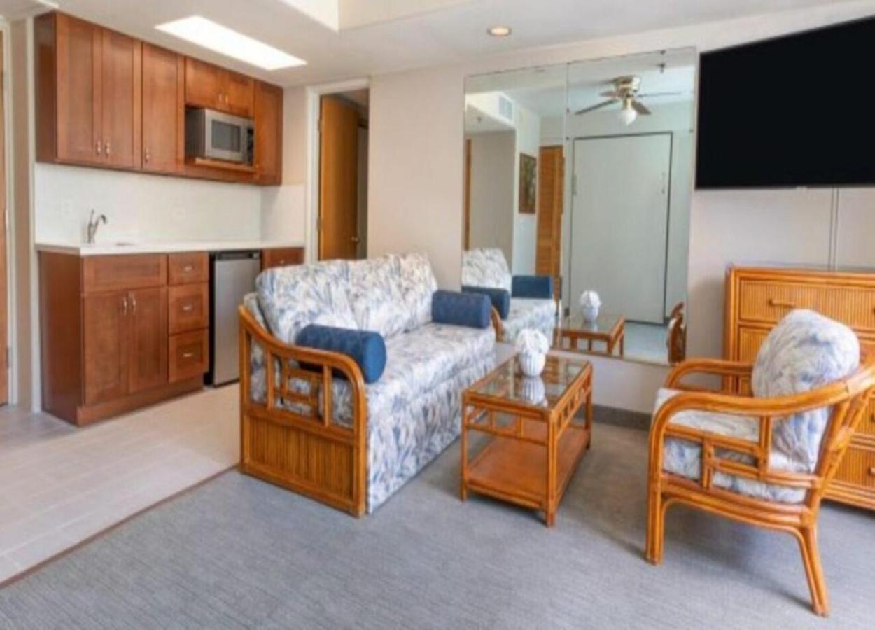 Private Condos In Waikiki, Private Car Rental Included, Beach Gear And Camping Gear Honolulu Eksteriør bilde